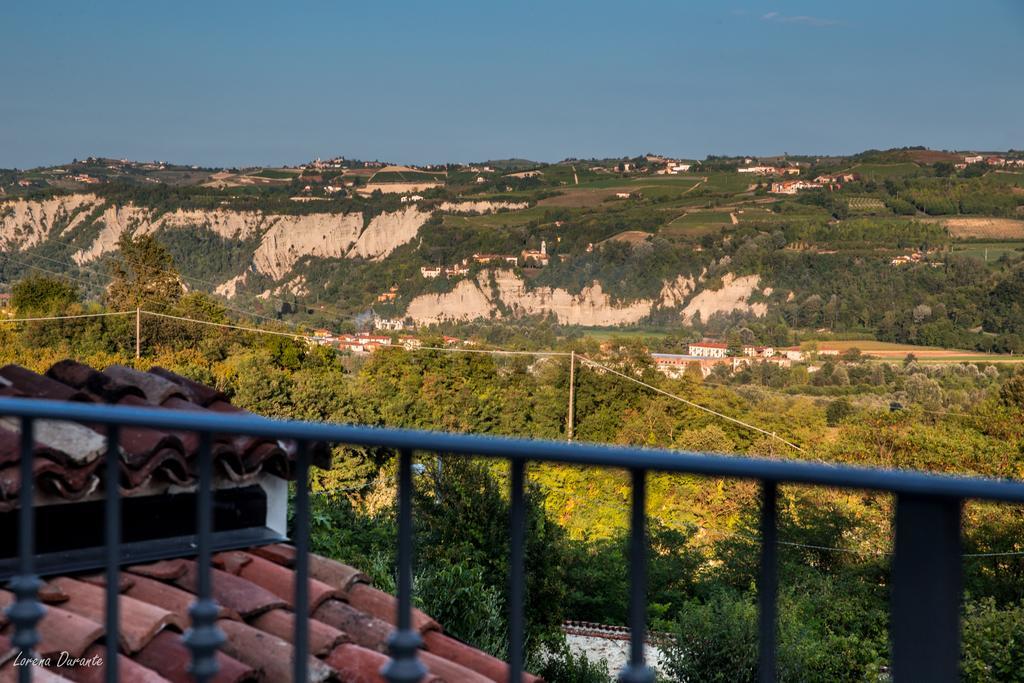 Bed and Breakfast La Rocca Carrù Exterior foto